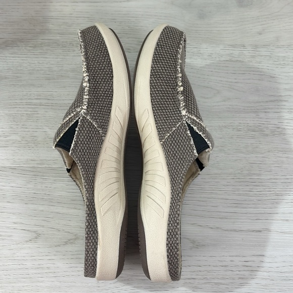 NWOT Gecko Man by Walk Hero Slip On Shoes - Picture 8 of 10